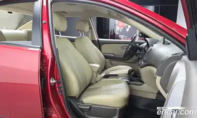 Hyundai Avante 2009 1.6 автомат (гидро), миниатюра 11