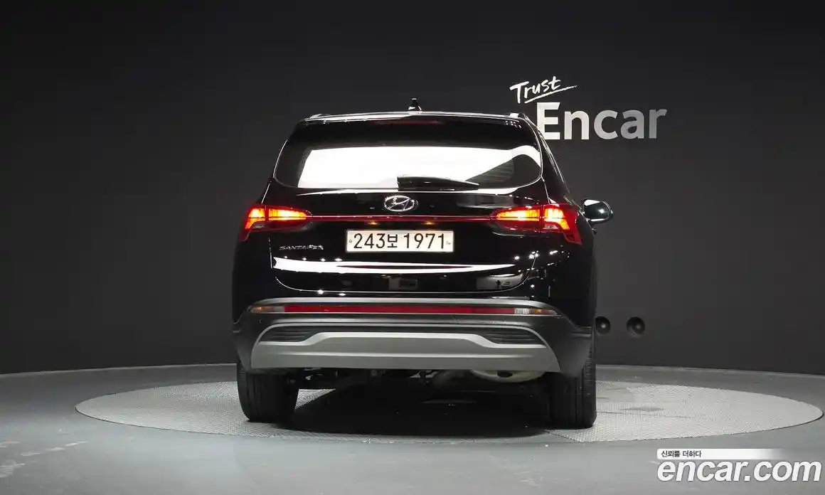 Hyundai Santa Fe 2022 2.5 автомат (гидро), фото 4