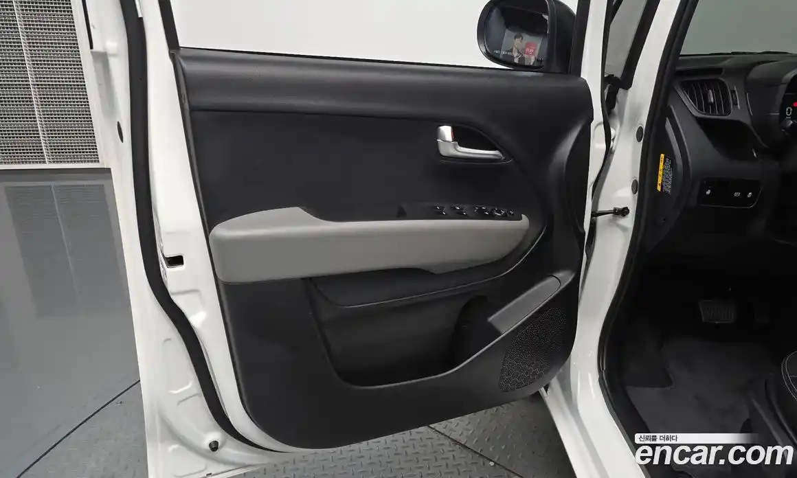 Kia Ray 2026 1.0 автомат (гидро), фото 13