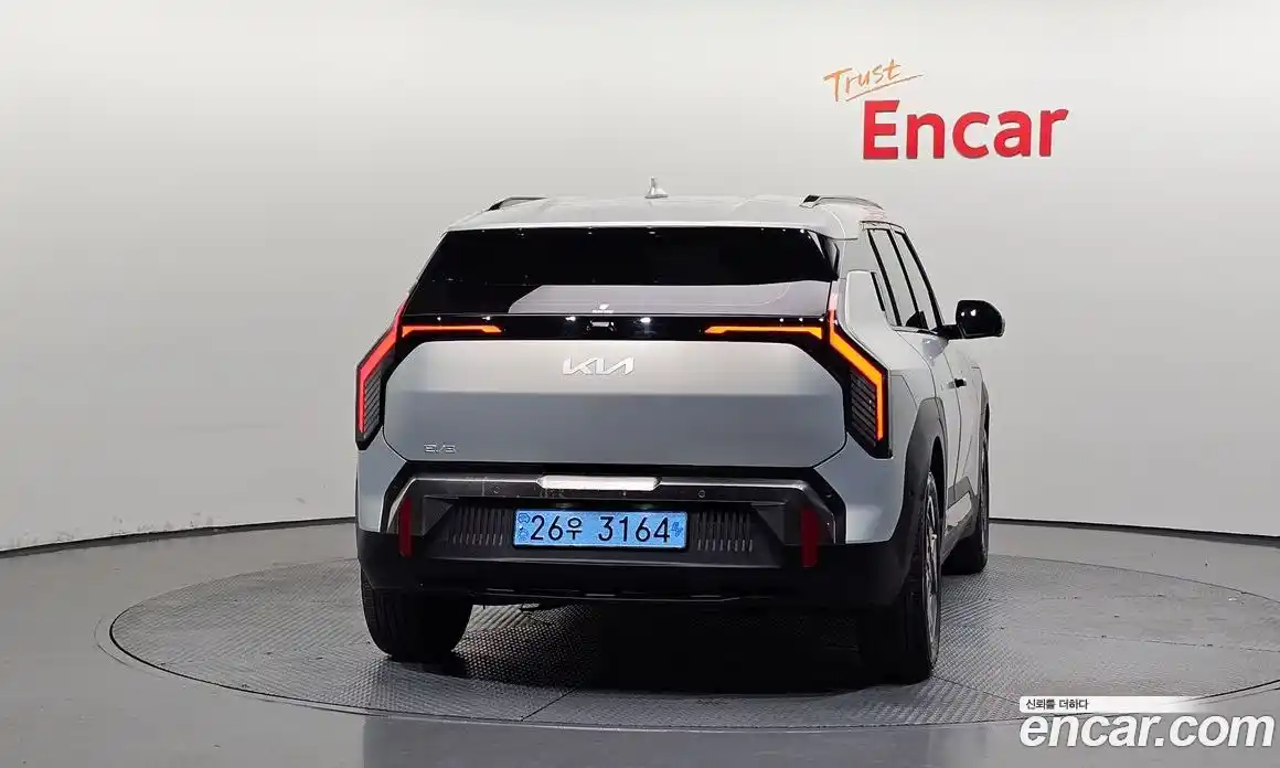 Kia EV3 2024 0.2 автомат (гидро), фото 4