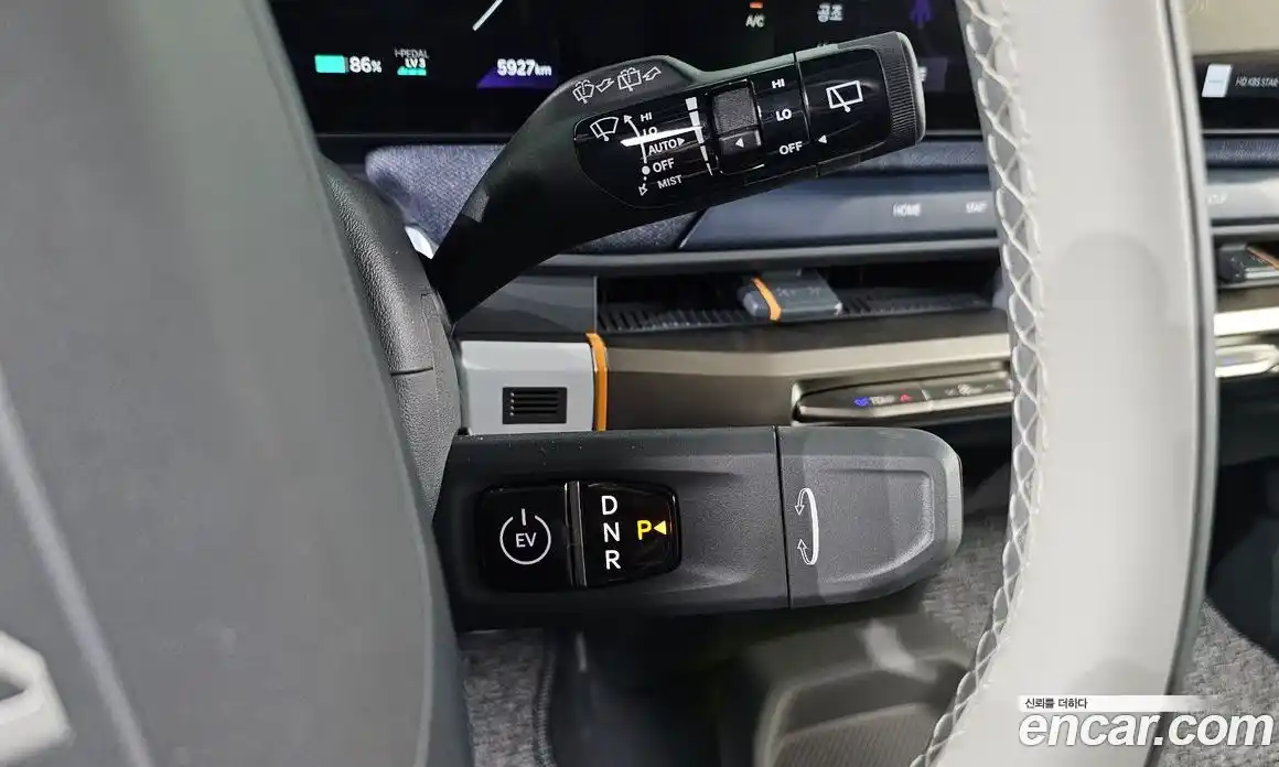 Kia EV3 2024 0.2 автомат (гидро), фото 9