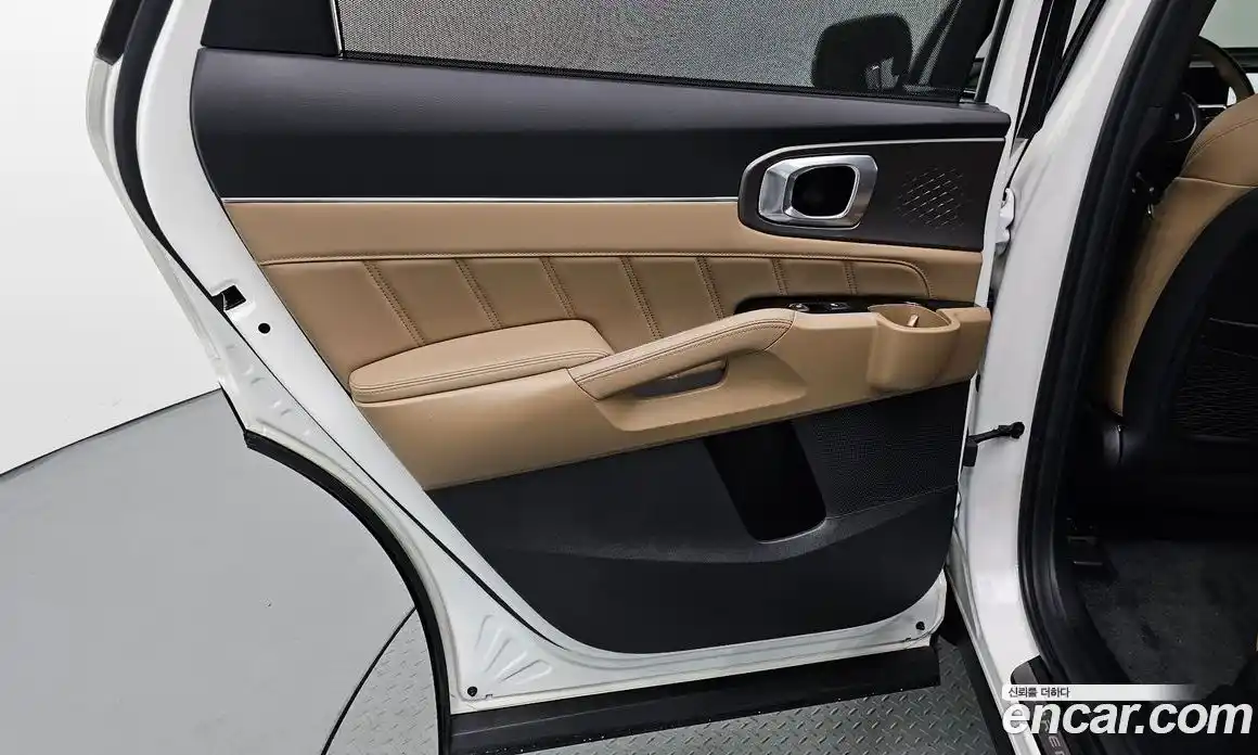 Kia Sorento 2024 1.6 автомат (гидро), фото 15