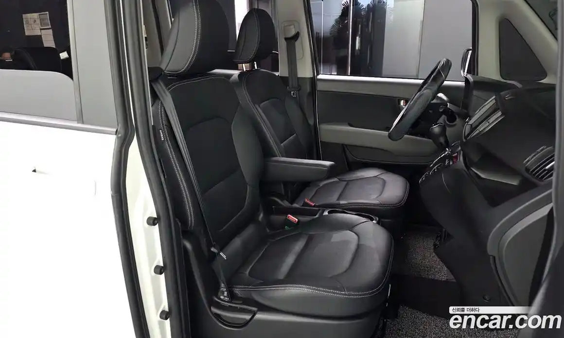 Kia Ray 2023 1.0 автомат (гидро), фото 11