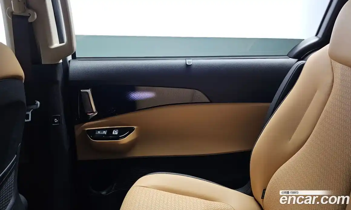 Kia Carnival 2023 2.2 автомат (гидро), фото 15
