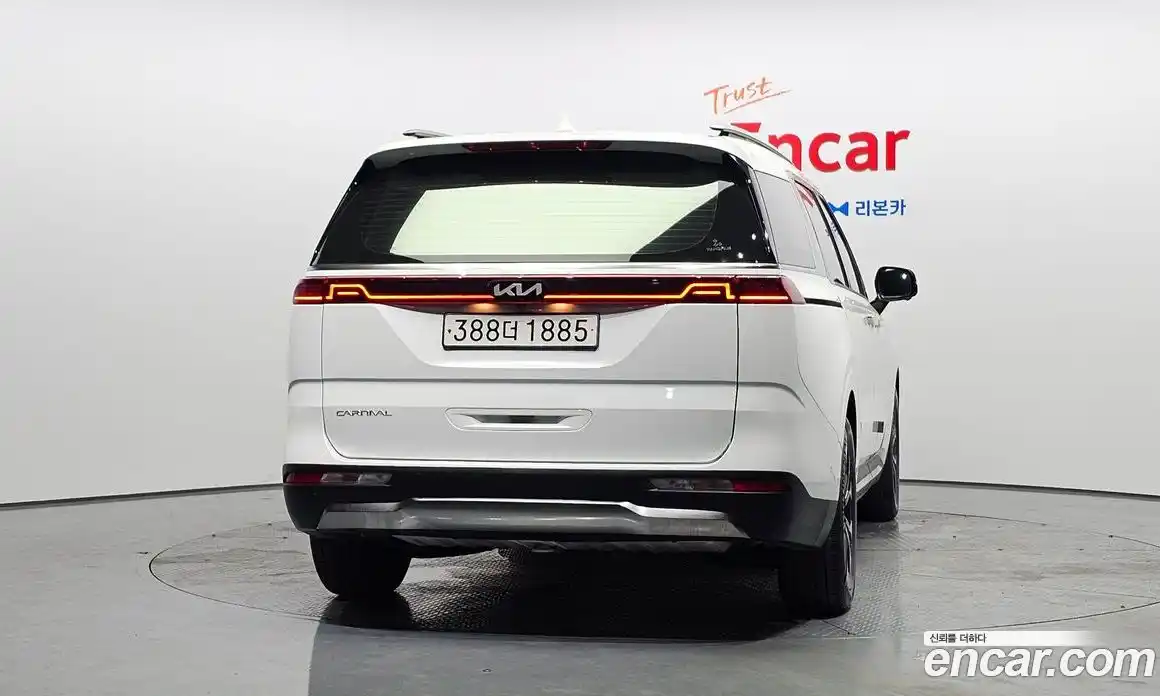 Kia Carnival 2023 2.2 автомат (гидро), фото 4