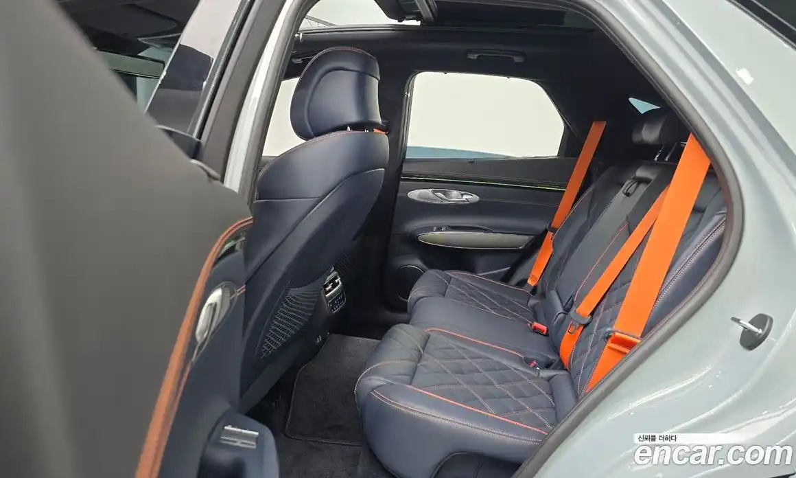 Genesis GV70 2025 2.5 автомат (гидро), фото 18