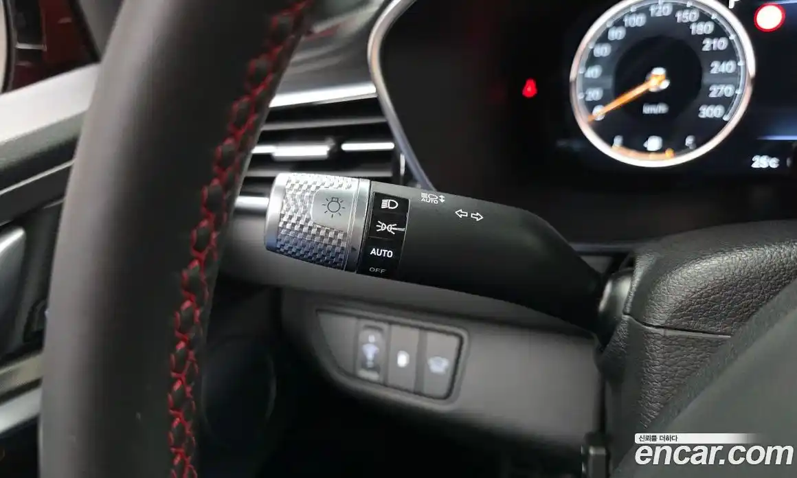 Genesis G70 2024 3.3 автомат (гидро), фото 27
