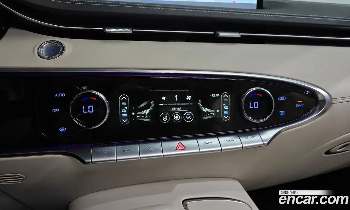 Genesis GV70 2023 2.5 автомат (гидро), фото 34