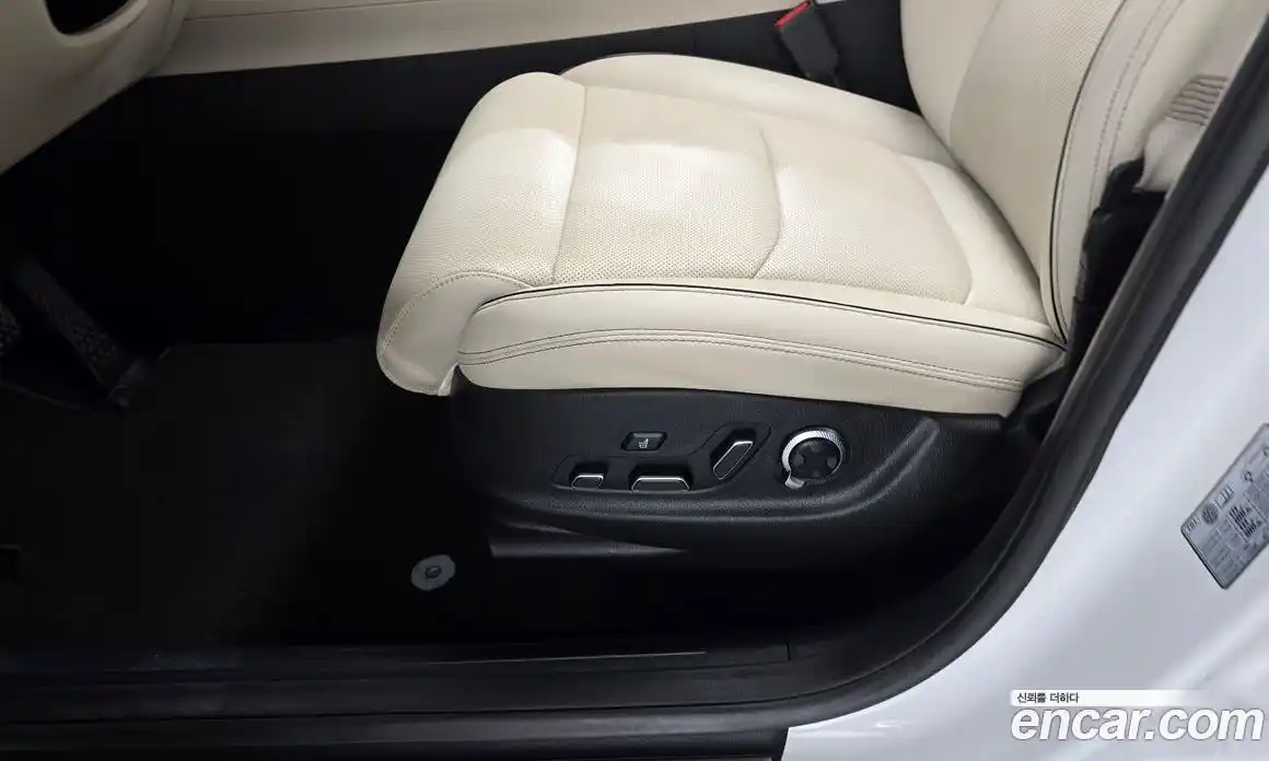 Genesis GV70 2023 2.5 автомат (гидро), фото 37