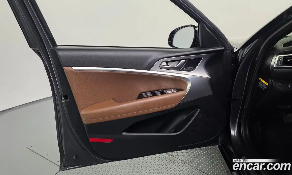 Genesis G70 2017 2.2 автомат (гидро), фото 14