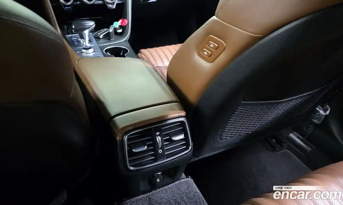 Genesis G70 2017 2.2 автомат (гидро), фото 32