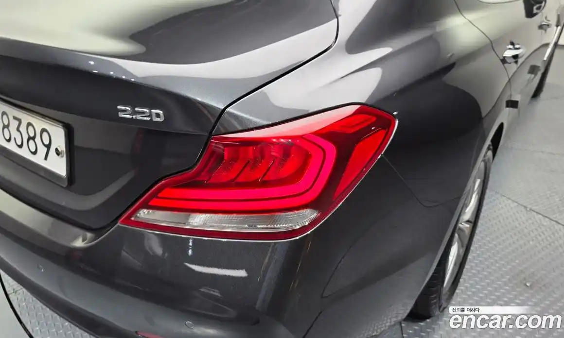 Genesis G70 2017 2.2 автомат (гидро), фото 9