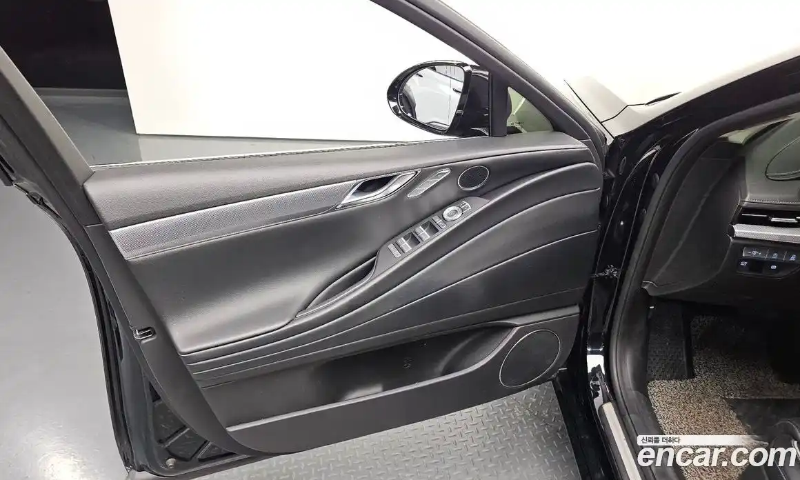 Genesis G80 2023 2.5 автомат (гидро), фото 13