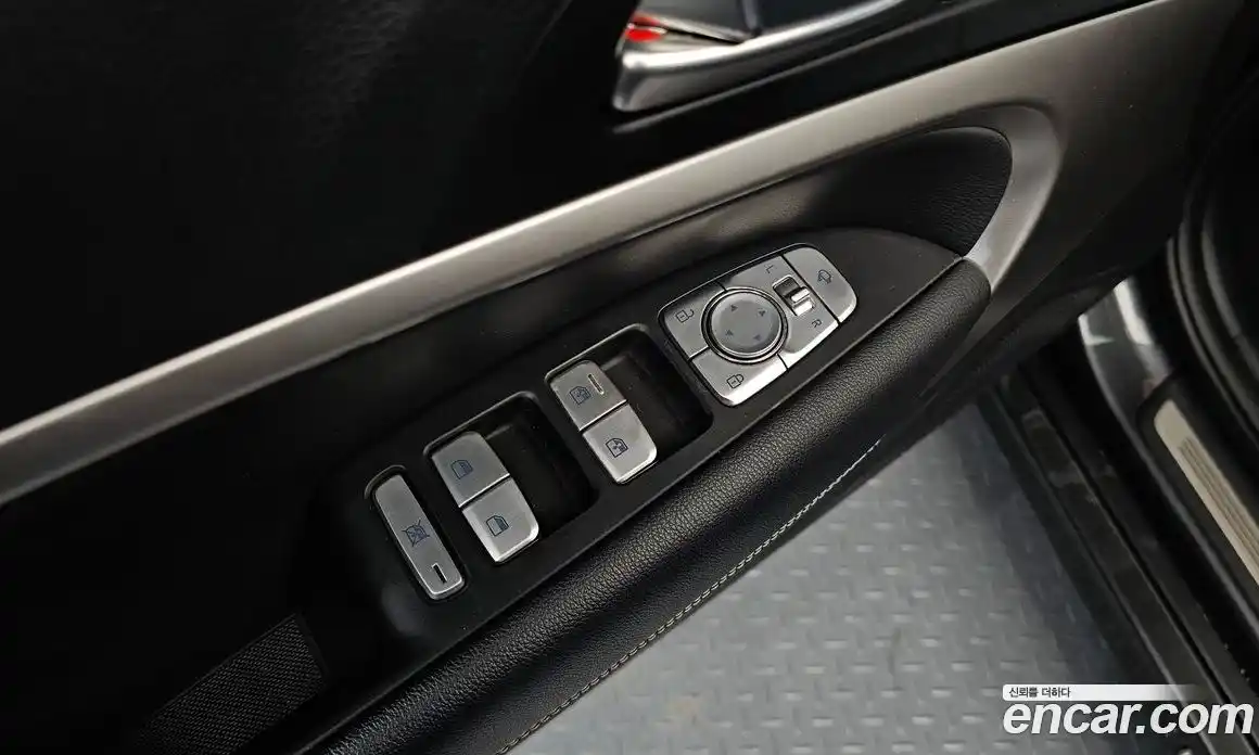 Genesis G70 2018 2.0 автомат (гидро), фото 12
