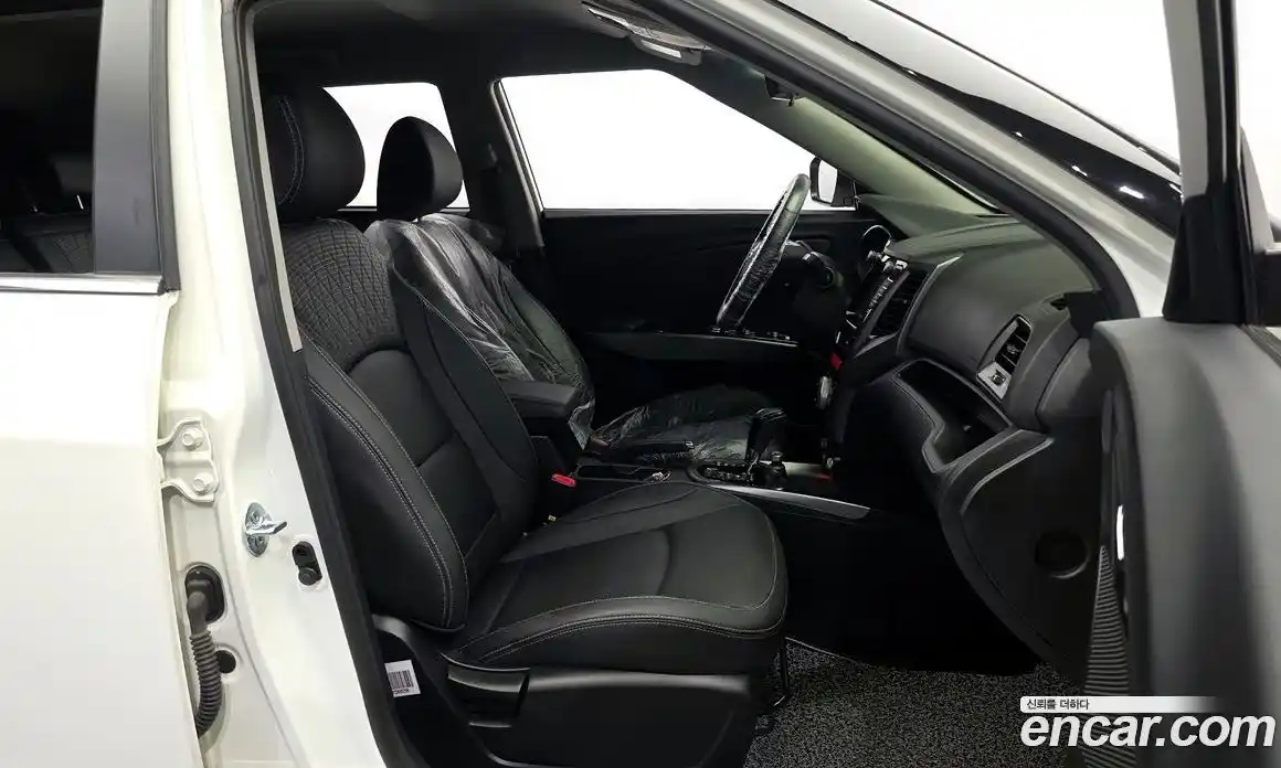 SsangYong TIBOLI 2017 1.6 автомат (гидро), фото 16