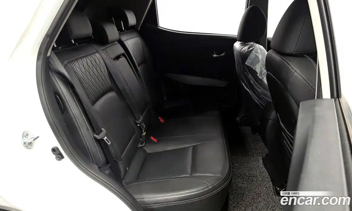 SsangYong TIBOLI 2017 1.6 автомат (гидро), фото 17