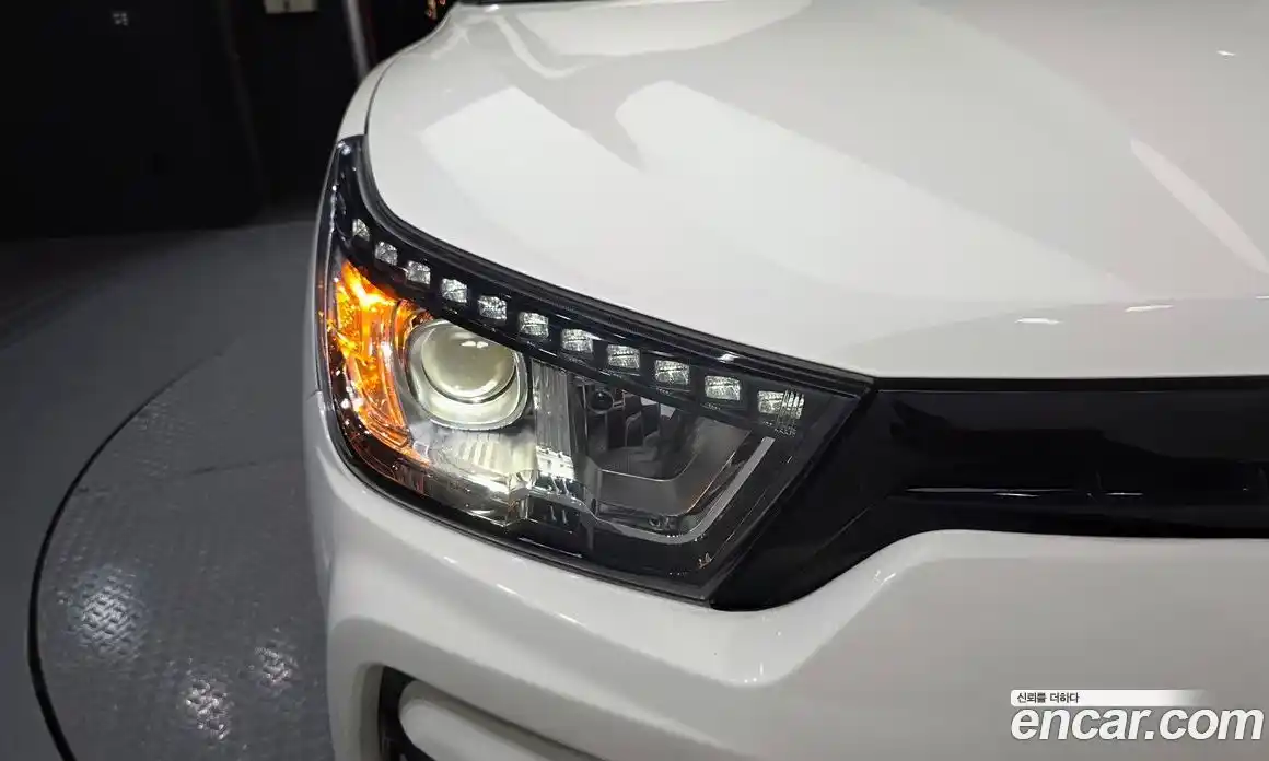 SsangYong TIBOLI 2017 1.6 автомат (гидро), фото 8