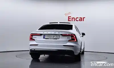 Volvo S60 2023 2.0 автомат (гидро), миниатюра 4