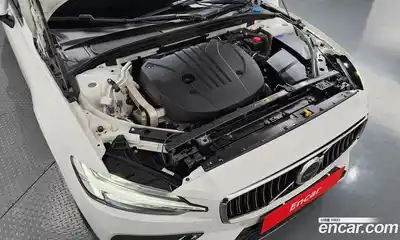 Volvo S60 2023 2.0 автомат (гидро), миниатюра 6