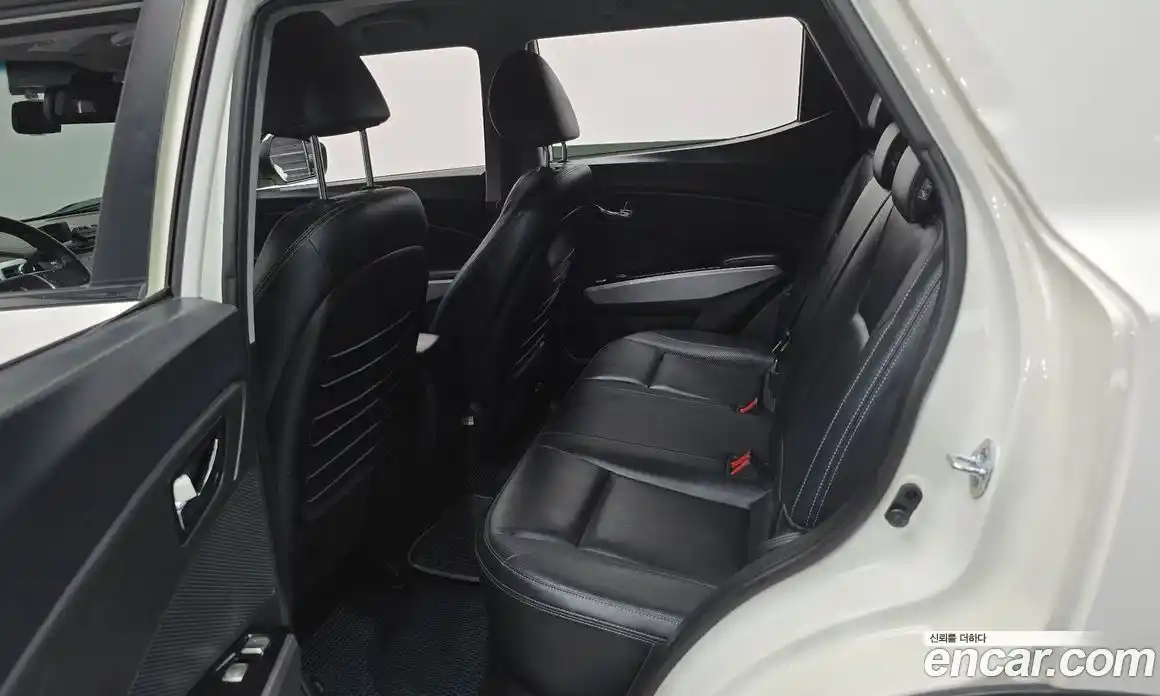 SsangYong TIBOLI 2016 1.6 автомат (гидро), фото 12
