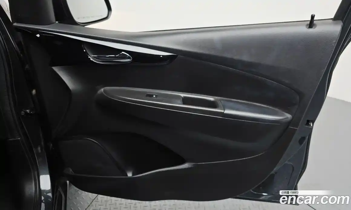 Chevrolet Spark 2021 1.0 автомат (гидро), фото 15