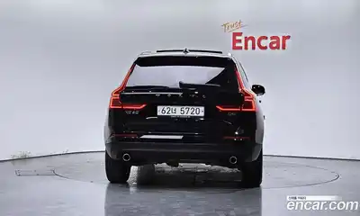 Volvo XC60 2018 2.0 автомат (гидро), миниатюра 4