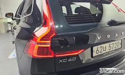 Volvo XC60 2018 2.0 автомат (гидро), миниатюра 9