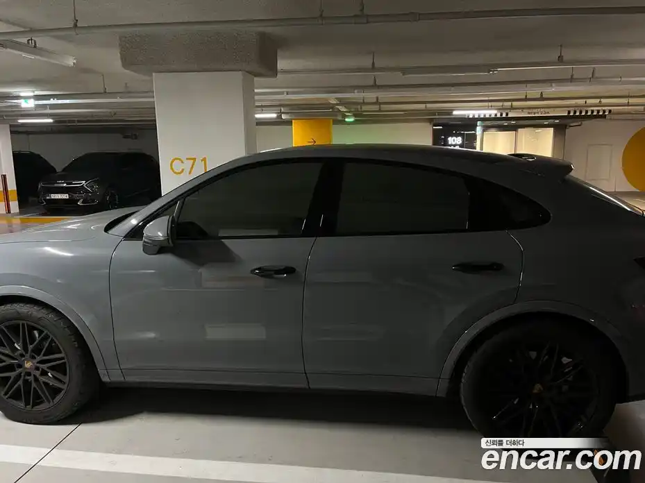 Porsche Cayenne 2024 3.0 автомат (гидро), фото 13