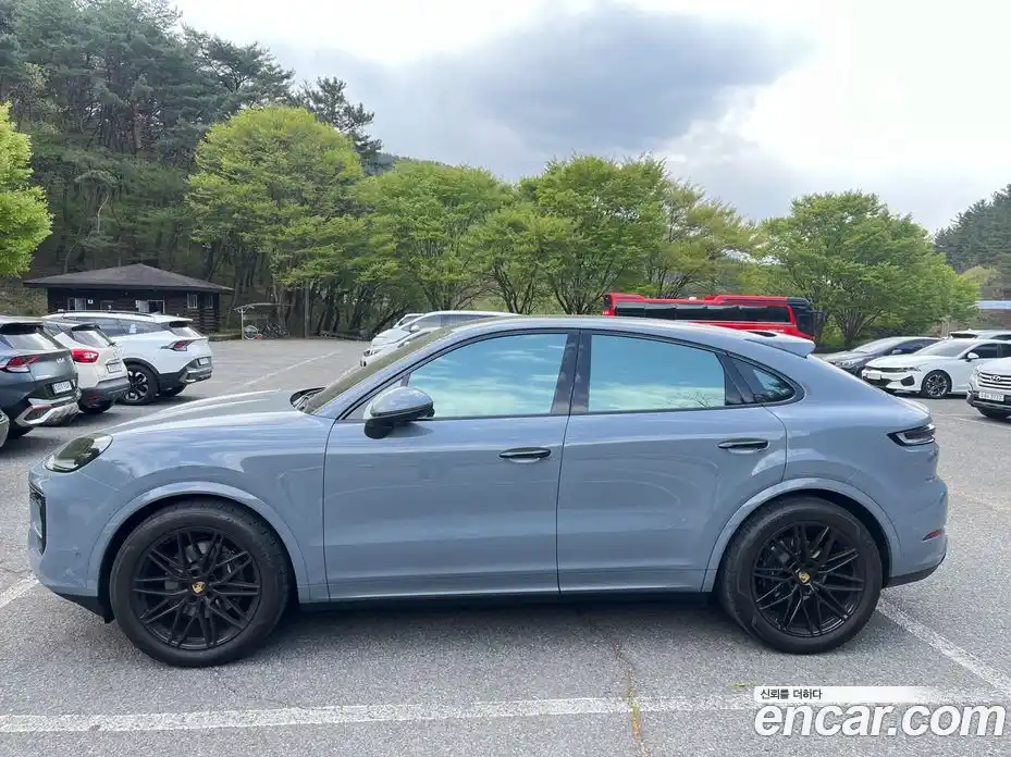 Porsche Cayenne 2024 3.0 автомат (гидро), фото 15