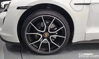 Porsche Taycan 2023 0.1 автомат (гидро), миниатюра 5