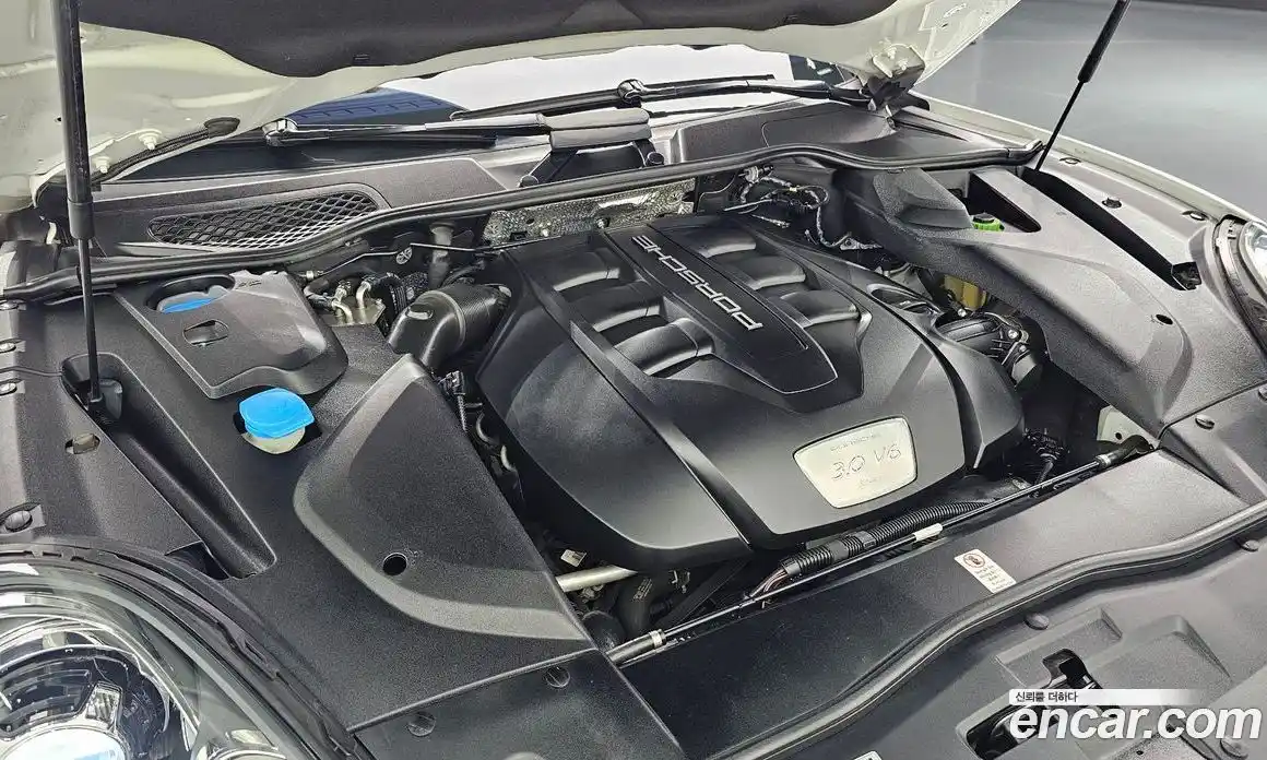 Porsche Cayenne 2016 3.0 автомат (гидро), фото 6