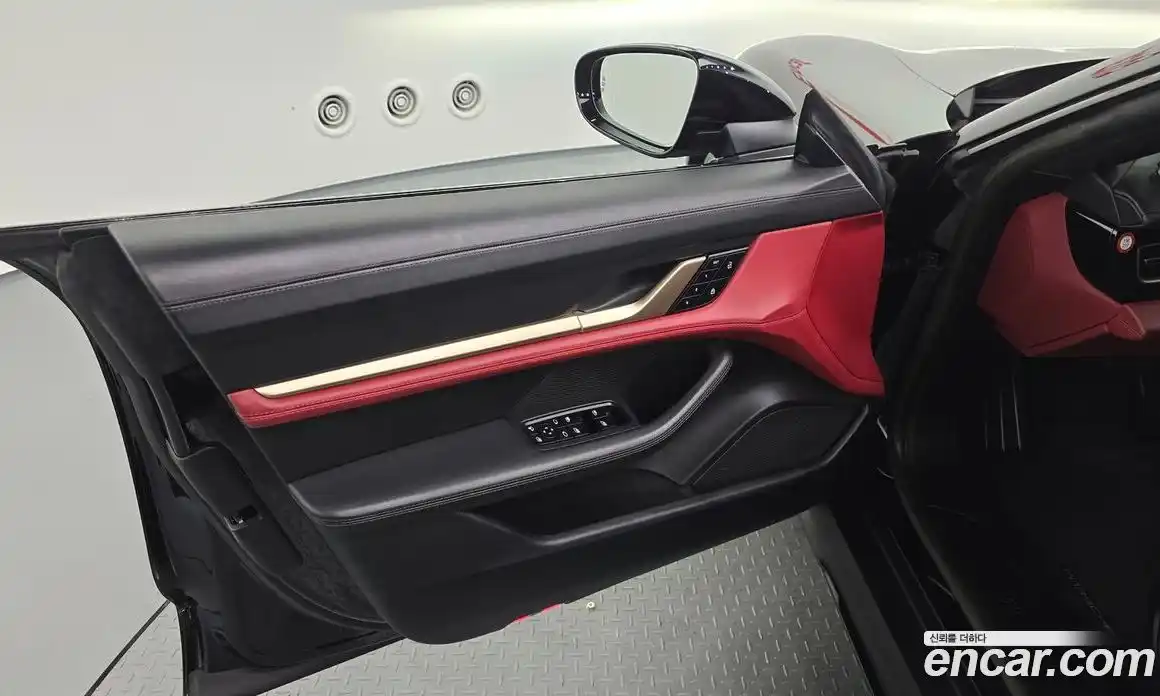 Porsche Taycan 2022 0.1 автомат (гидро), фото 14