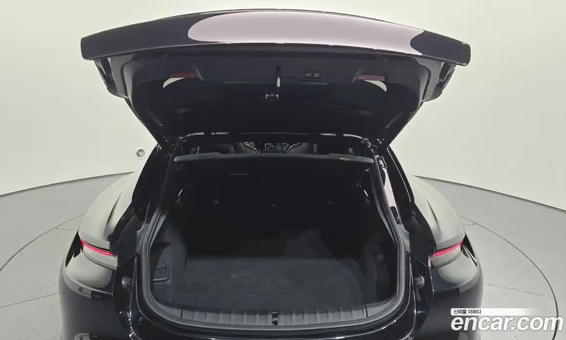 Porsche Taycan 2022 0.1 автомат (гидро), фото 31