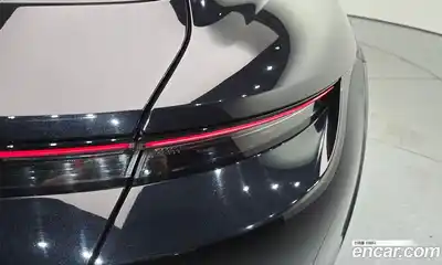 Porsche Taycan 2022 0.1 автомат (гидро), миниатюра 9