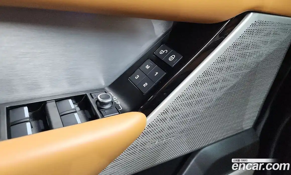 Land Rover Range Rover Velar 2019 3.0 автомат (гидро), фото 39