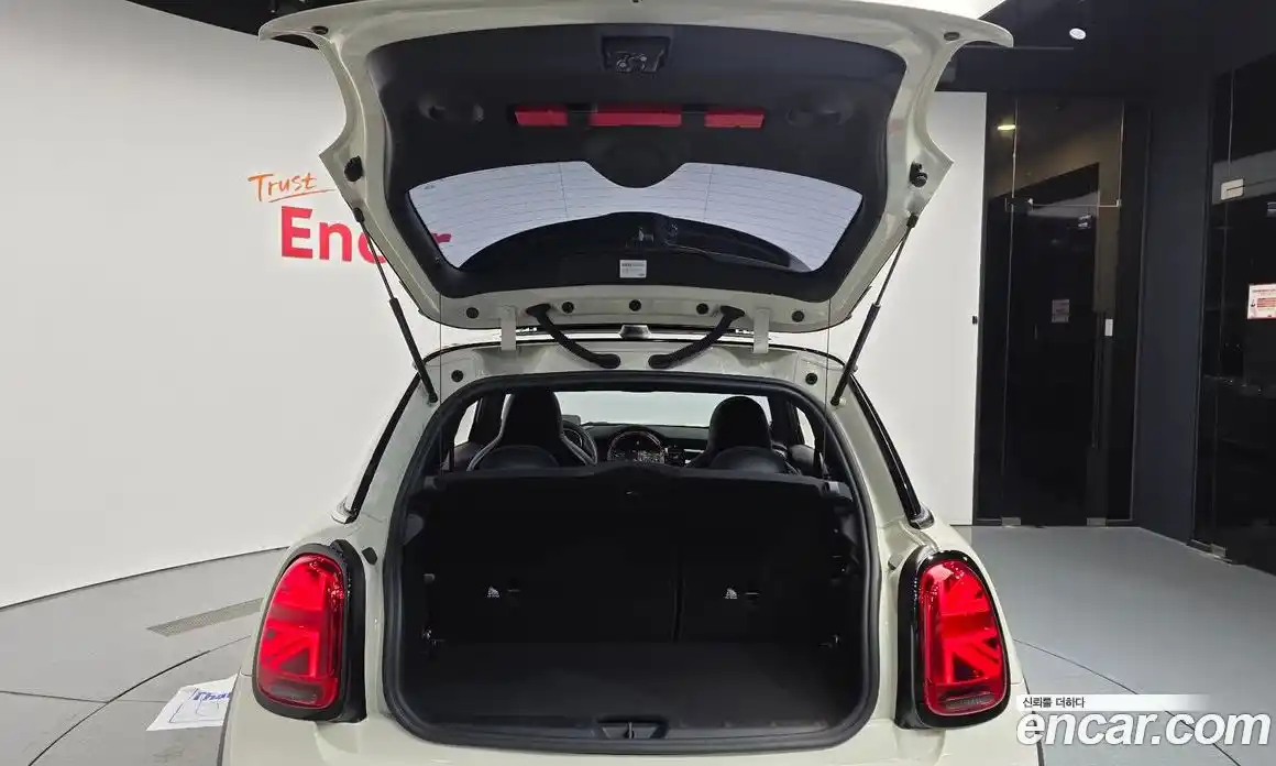 Mini Cooper 2021 2.0 автомат (гидро), фото 26