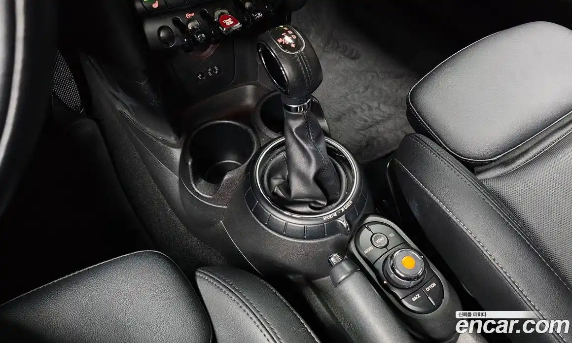 Mini Cooper 2017 1.5 автомат (гидро), фото 9