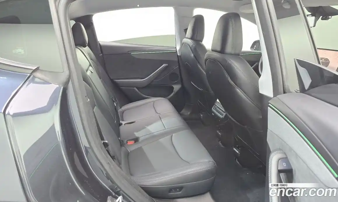 Tesla Model Y 2025 0.2 автомат (гидро), фото 11 Tesla Model Y 2025 0.2 автомат (гидро), фото 11