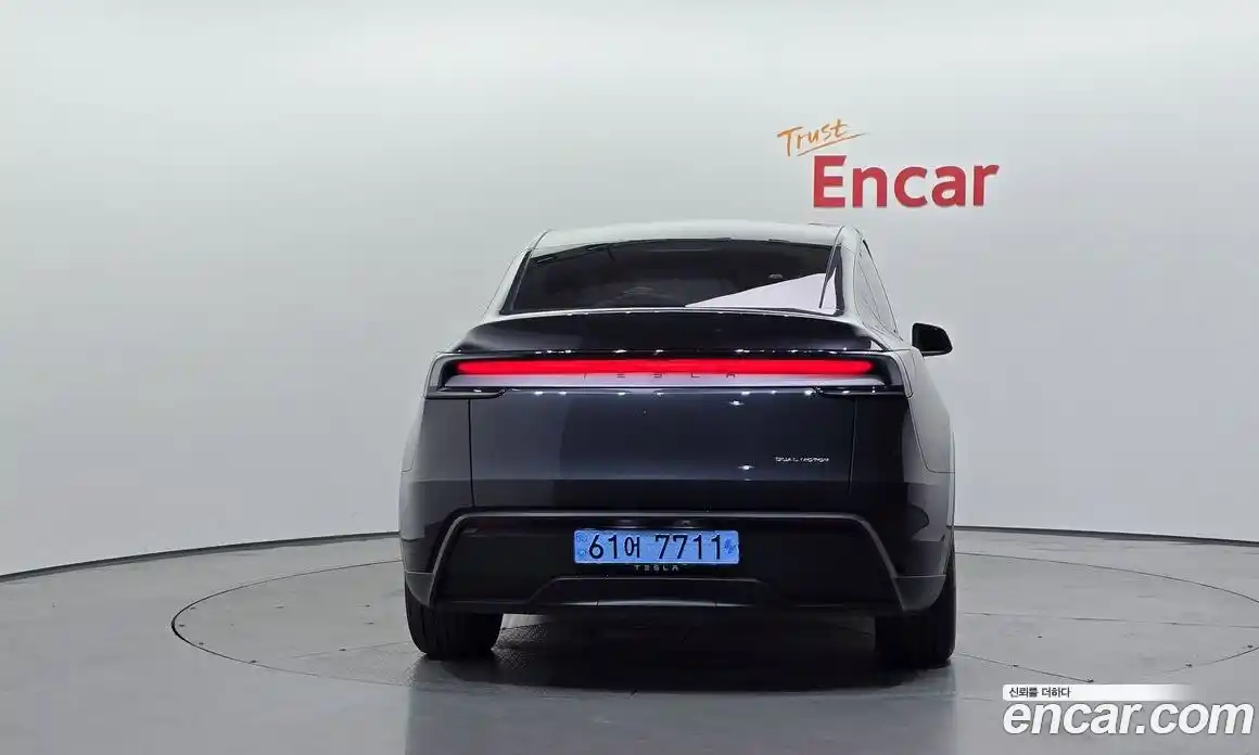 Tesla Model Y 2025 0.2 автомат (гидро), фото 4 Tesla Model Y 2025 0.2 автомат (гидро), фото 4