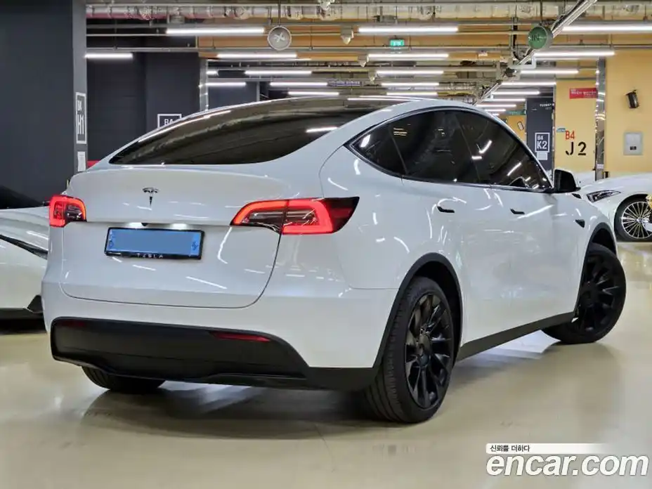 Tesla Model Y 2023 0.2 автомат (гидро), фото 2 Tesla Model Y 2023 0.2 автомат (гидро), фото 2