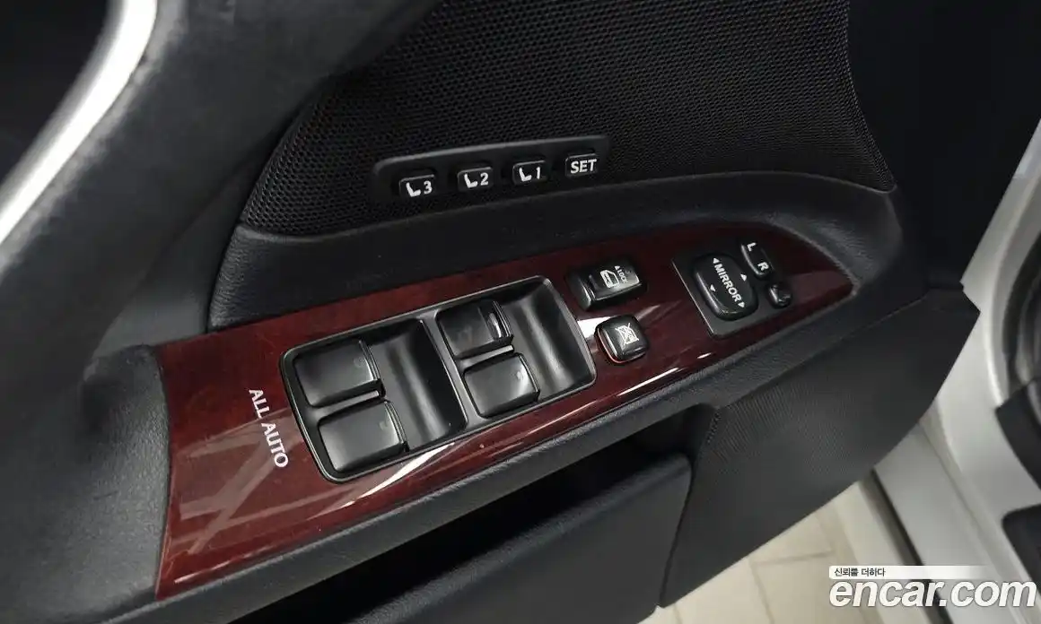 Lexus IS 2008 2.5 автомат (гидро), фото 16 Lexus IS 2008 2.5 автомат (гидро), фото 16