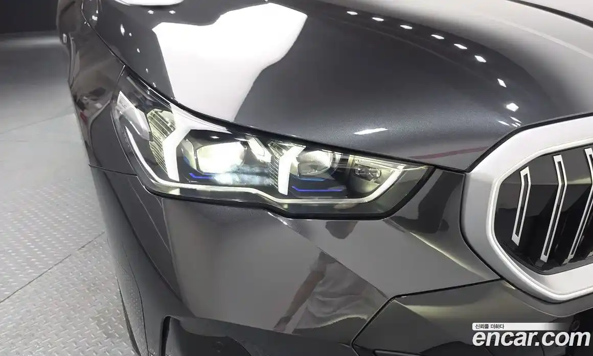 BMW 5 серия 2025 2.0 автомат (гидро), фото 8