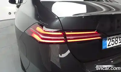 BMW 5 серия 2025 2.0 автомат (гидро), миниатюра 9
