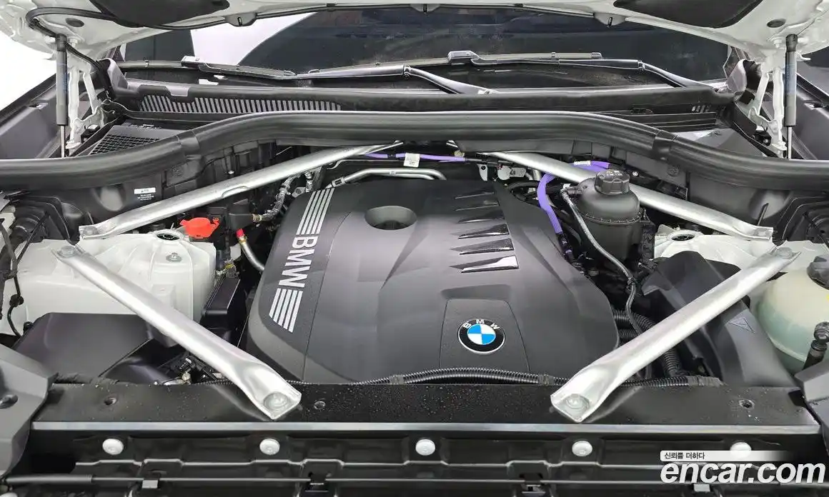BMW X5 2025 3.0 автомат (гидро), фото 6