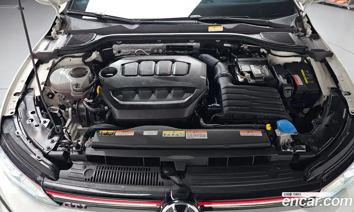 Volkswagen Golf 2024 2.0 автомат (гидро), фото 5