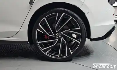 Volkswagen Golf 2024 2.0 автомат (гидро), миниатюра 6