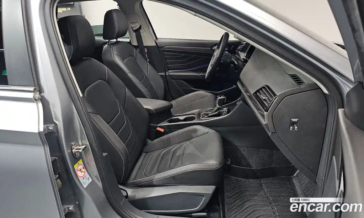 Volkswagen Jetta 2023 1.5 автомат (гидро), фото 16