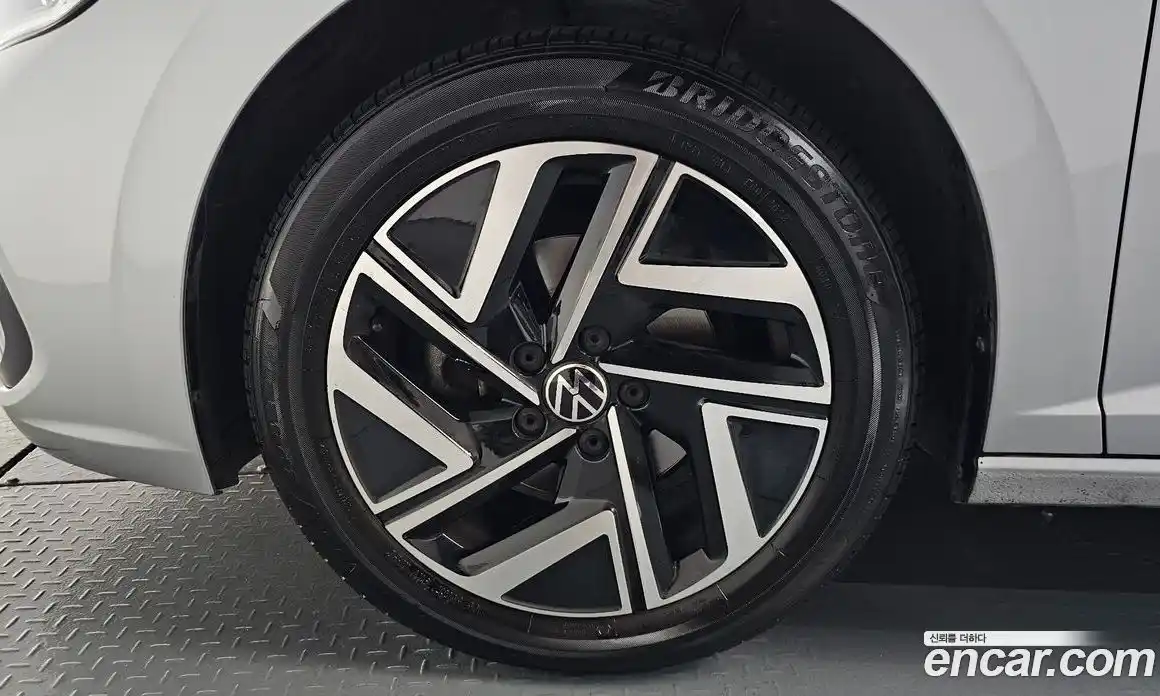 Volkswagen Jetta 2023 1.5 автомат (гидро), фото 5