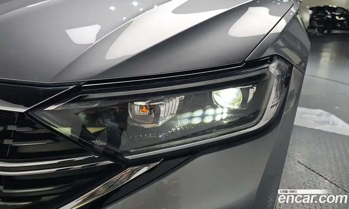 Volkswagen Jetta 2023 1.5 автомат (гидро), фото 8