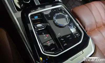 BMW i7 2025 0.3 автомат (гидро), миниатюра 12
